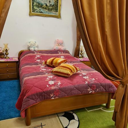 Villa George - Family Holidays Néa Mákri Exteriér fotografie