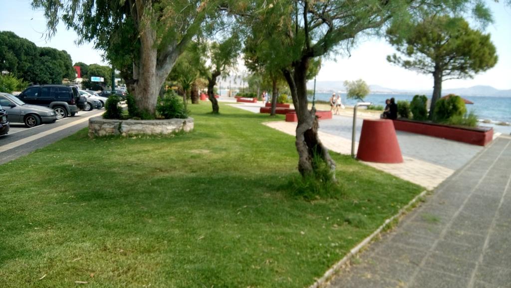 Villa George - Family Holidays Néa Mákri Exteriér fotografie